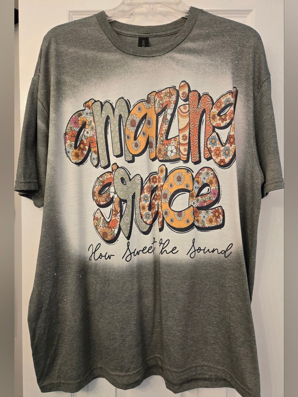 Custom Women's New Boutique Amazing Grace Graphic T Shirt XL Distressed Gildan